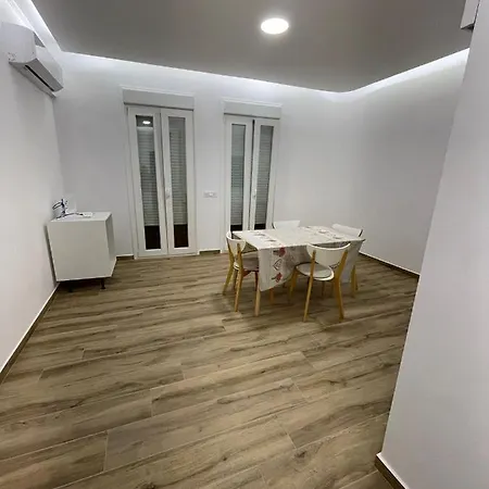 La Meridian Ii Apartment *