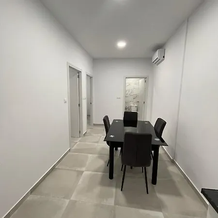 La Meridian Ii Apartment